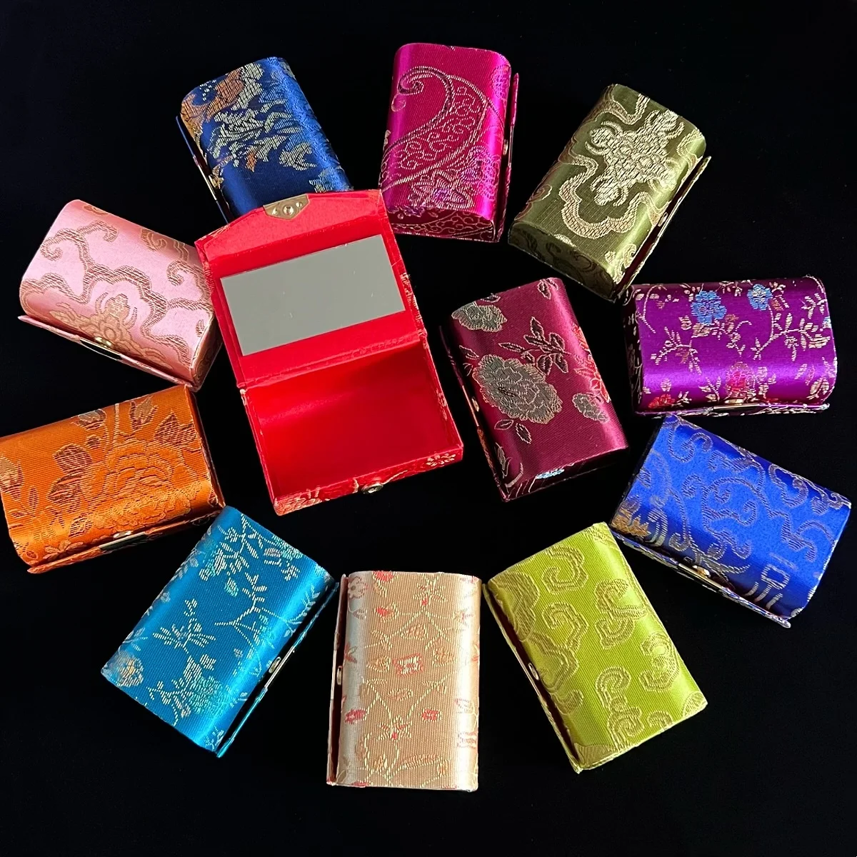 conjunto-de-2-caixas-de-batom-de-seda-especial-de-pequim-com-bordado-de-brocado-caixa-de-cosmeticos-chinesa-caixa-de-brilho-labial-lembranca-de-viagem