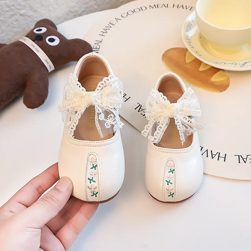 

Детская повседневная обувь, кожаная обувь, весенняя обувь принцессы с круглым носком и бантом для девочек, нескользящая черная, бежевая обувь, размер 23-34