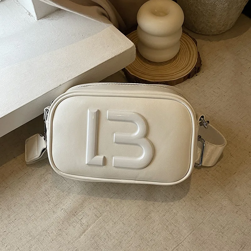 

New Women's Fashion Camera Square Bag, Minimalist Versatile Shoulder Purse for Work Commute, Trendy Small Handbag