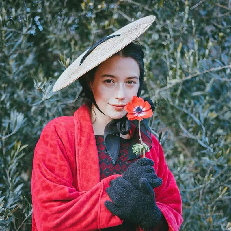 New One Piece French Elegant Strap Natural Straw Fadora Hat For Woman Summer Vintage Photo Runway Vacation Hat With Black Ribbon