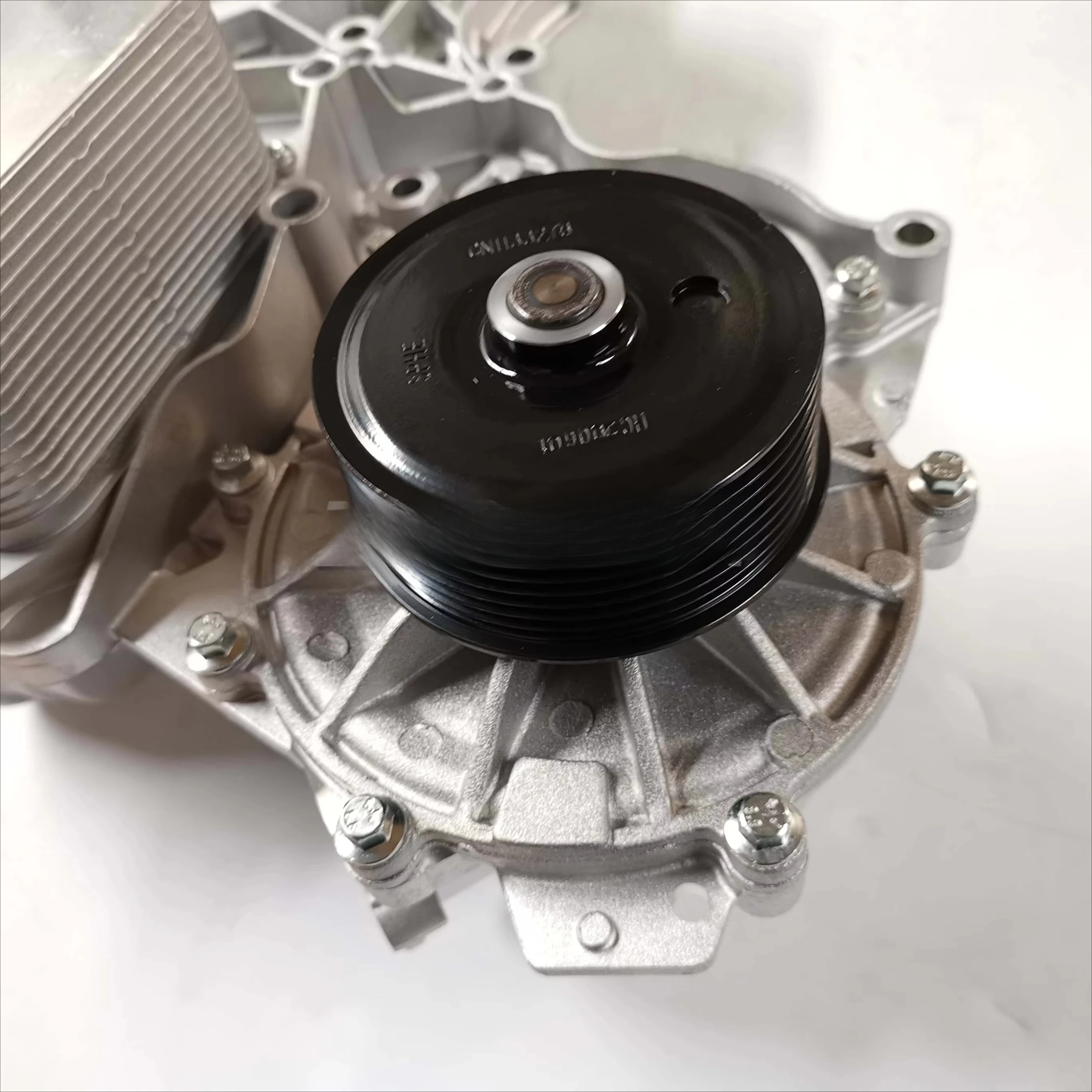 

Foton Cummins Engine ISF2.8 Lubricating Oil Cooler Module 5302887 5274914 5269789 5474752F 5569573 5474752 5670418 5563774