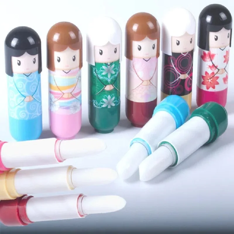 Lip Balm Kimono Doll Pattern Lipstick Cartoon Colorless Lip Gloss Moisturizing Anti Chapped Lip Glosses For Dirl Woman Lip Care