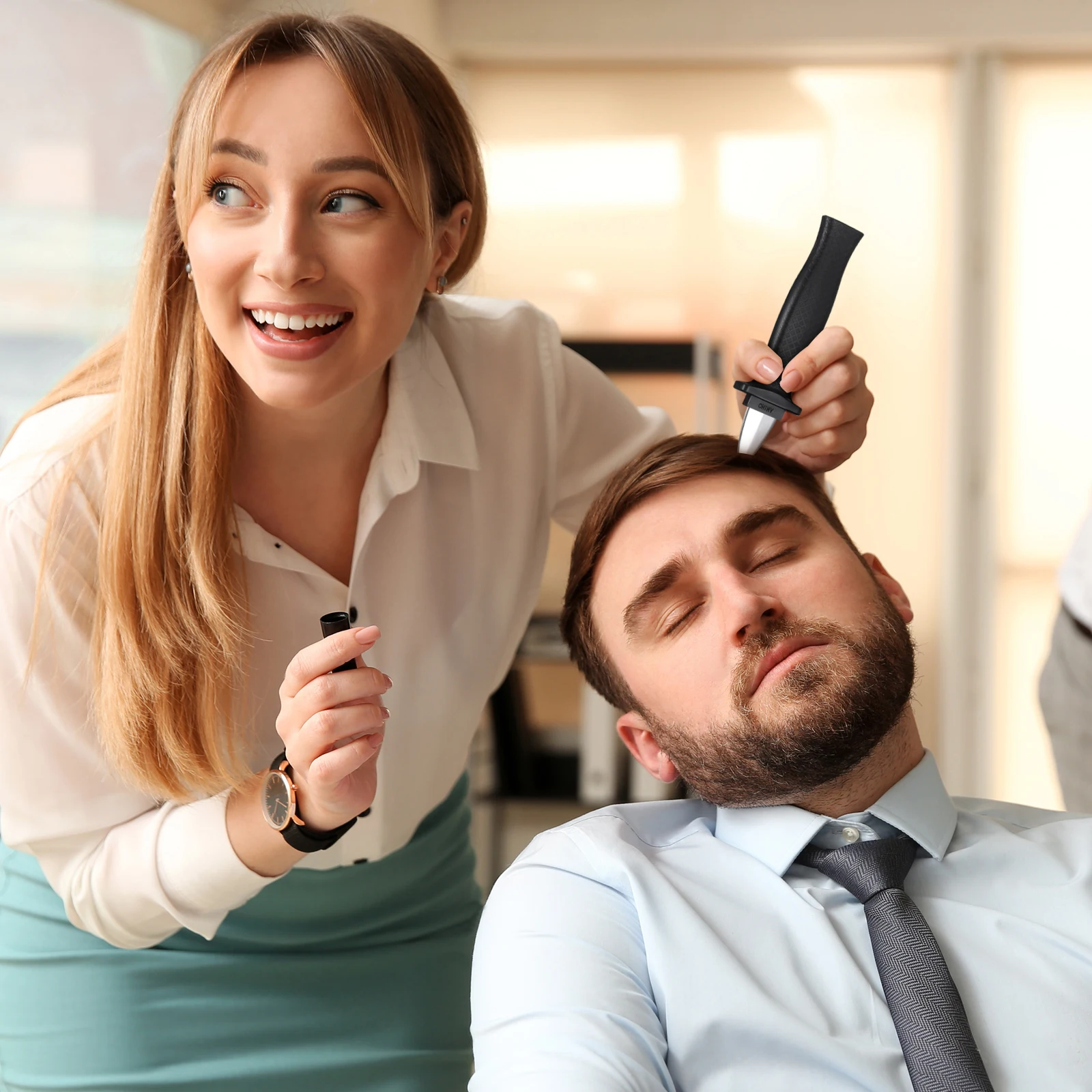 2 قطعة خدعة نكتة قابلة للسحب تجهيزات حفلة الهالوين تختفي البلاستيك وهمية سكين المزحة الجدة حفلة خدعة المزح للبالغين والأطفال