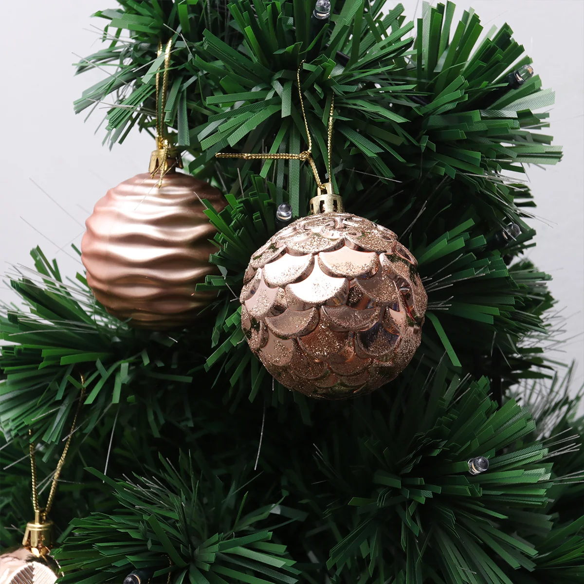 

12 PCS Hanging Christmas Decoration Ornaments for Small Tree Decorations Round Pendant Chistmas