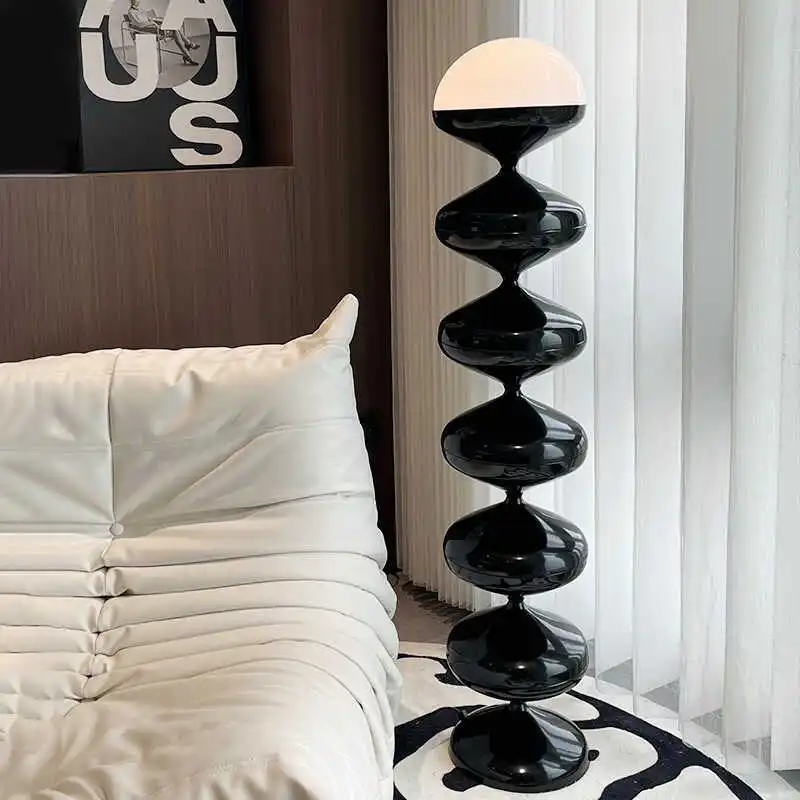 Mittelalterliche cremefarbene Stehlampe, nordische künstlerische Kürbis-Ecklampe, Internet, berühmte Dekoration, einfaches Wohnzimmer, Schlafzimmer, Sofa