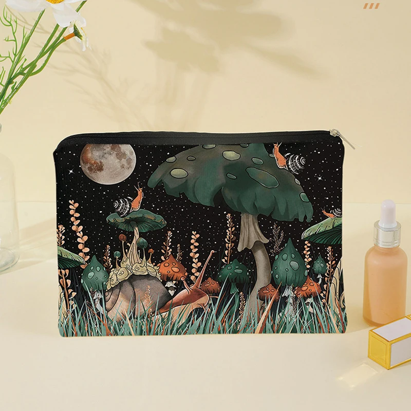 Multifunctional Trendy Toiletry Wash Makeup Bag Mushroom Pattern Cosmetic Bag Portable Zipper Storage Pouch