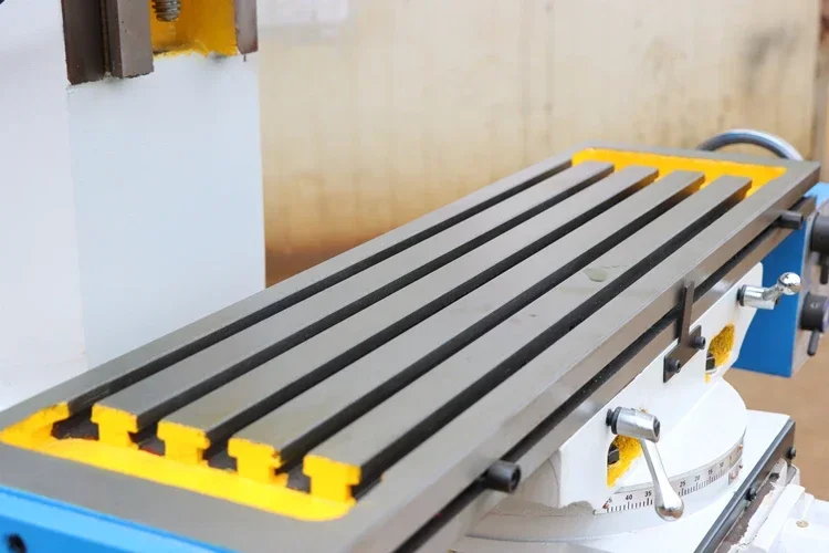 Mini metalen tafelboren freesmachines ZX50C China mini boor- en freesmachine te koop