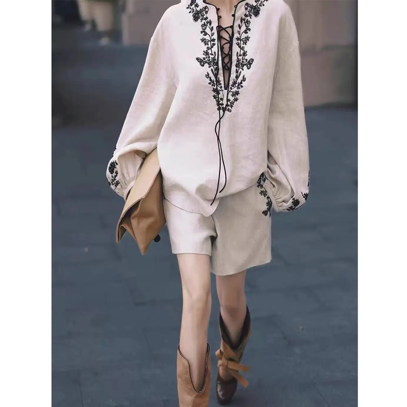 

2 Piece Sets Womens Outfits Summer New High-end Designed Simple Advanced Temperature Embroidered Sesame Shirt and Shorts
