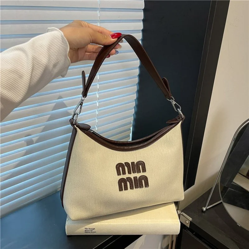 

Sophisticated Women's Crossbody-Bag Crafted From Wildcat-Print Leather Boasting Croatia Vintage Spacious Soft Daily Style​