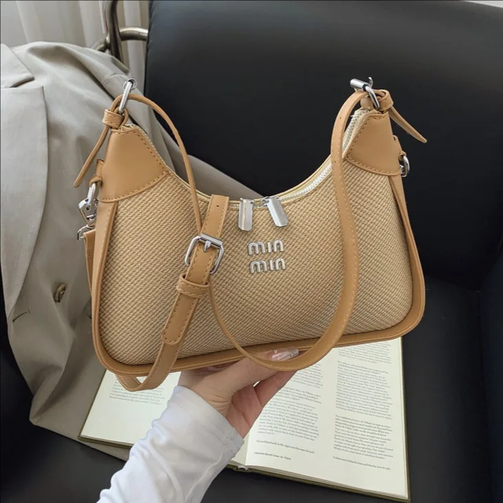 

2025 New Women's Underarm Bag, Chic Adjustable Strap Crossbody Purse, Soft Faux Leather Sling for Daily Use & City Dating​