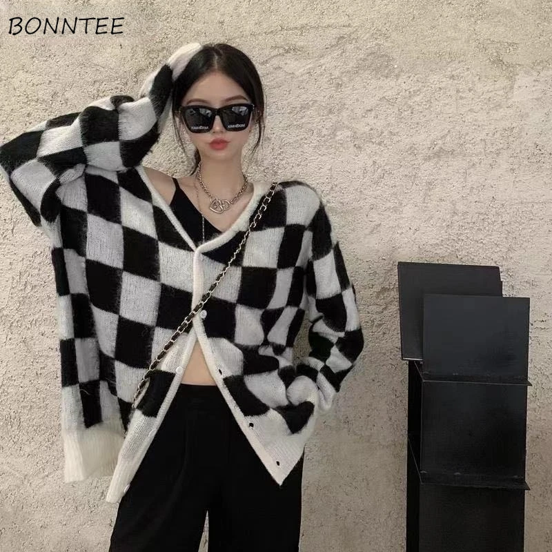 Cardigan Women Elegant V-neck Vintage Plaid Sweater Loose Autumn Korean Style Casual Lazy Sexy Streetwear Long Sleeve Y2K Young