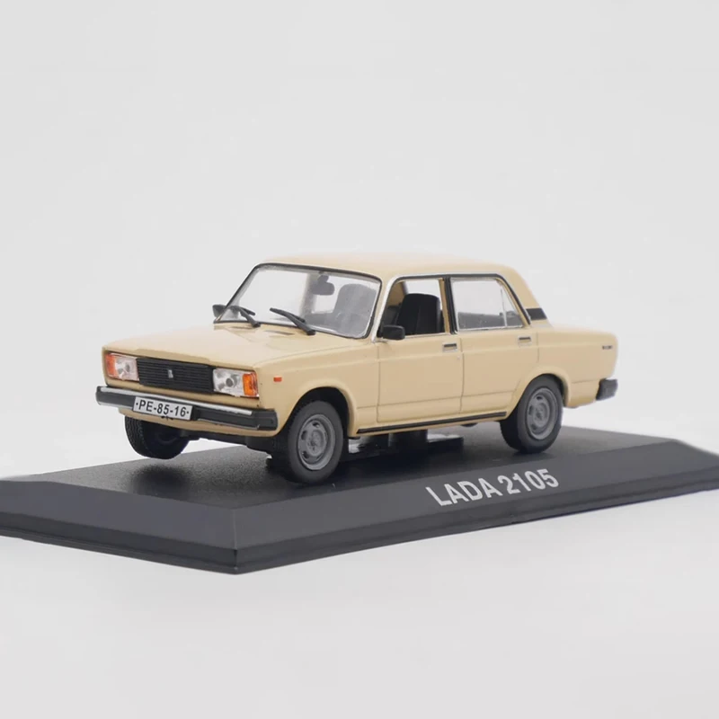 IXO Diecast 1:43 Scale Lada 2105 Alloy Classic Car Model Finished Product Simulation Toy Collection Static Model Ornament