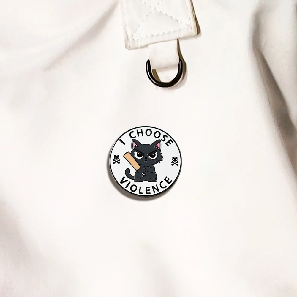 Ich wähle Gewalt - Niedliche, wütende schwarze Katzenbrosche mit humorvollem Gesichtsausdruck - Das perfekte Geschenk für Katzenliebhaber - Modeaccessoire – Detail 11