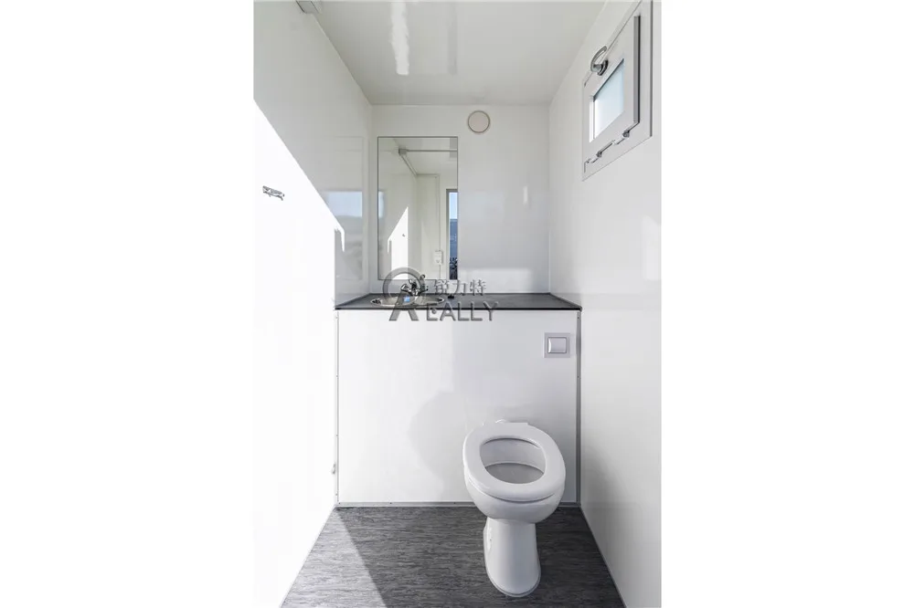 Remorque de toilette mobile avec douche, toilettes portables, salle principale mobile, caravane, économique, 2 stations