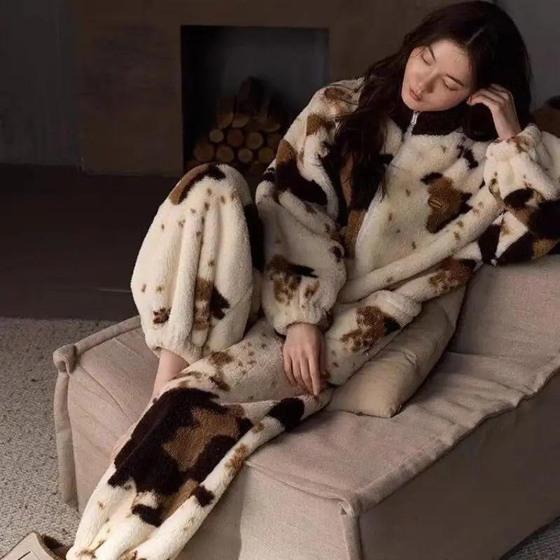 

female Coral Fleece Pajamas Sets Princess High Neck Leopard Pattern Leisure Wear Autumn/winter Home Clothes Keep Warm Outerwear