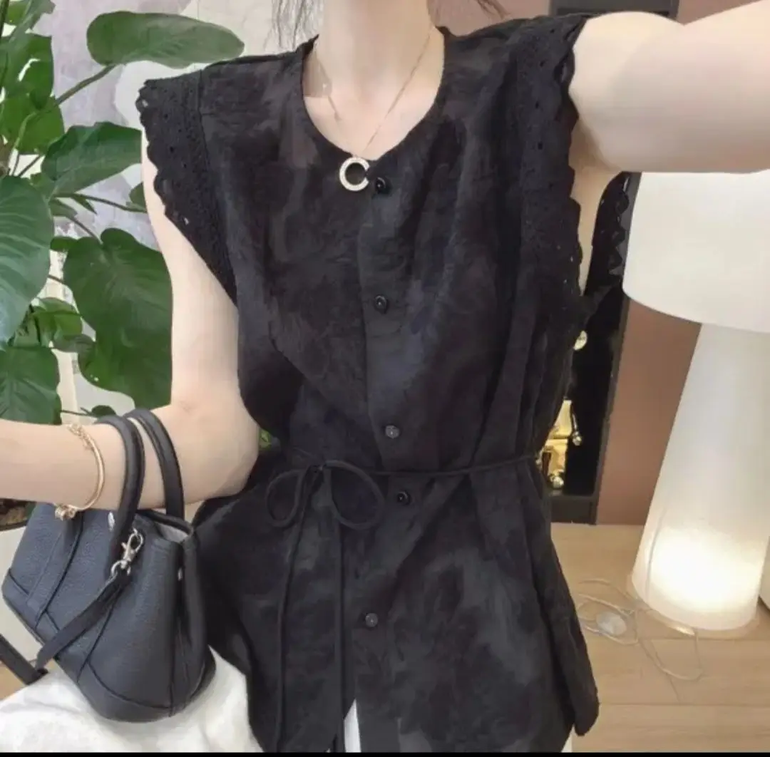 

Невобычный круглый топ без рукавов, женский универсальный утягивающий дизайн, лето 2025, модный топ для поездок на работу, свободная посадка с принтом