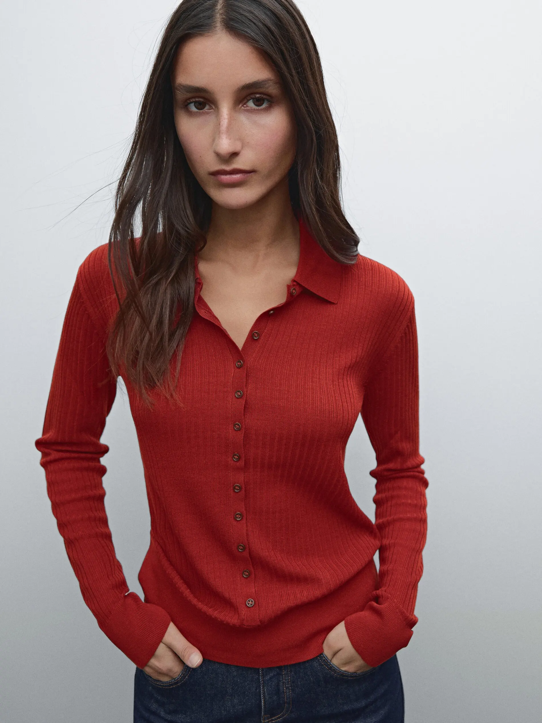 Ethereal MD 2025 masidutti ربيع جديد نمط السيدات عارضة أزياء أنيقة مضلع بولو الرقبة محبوك سترة