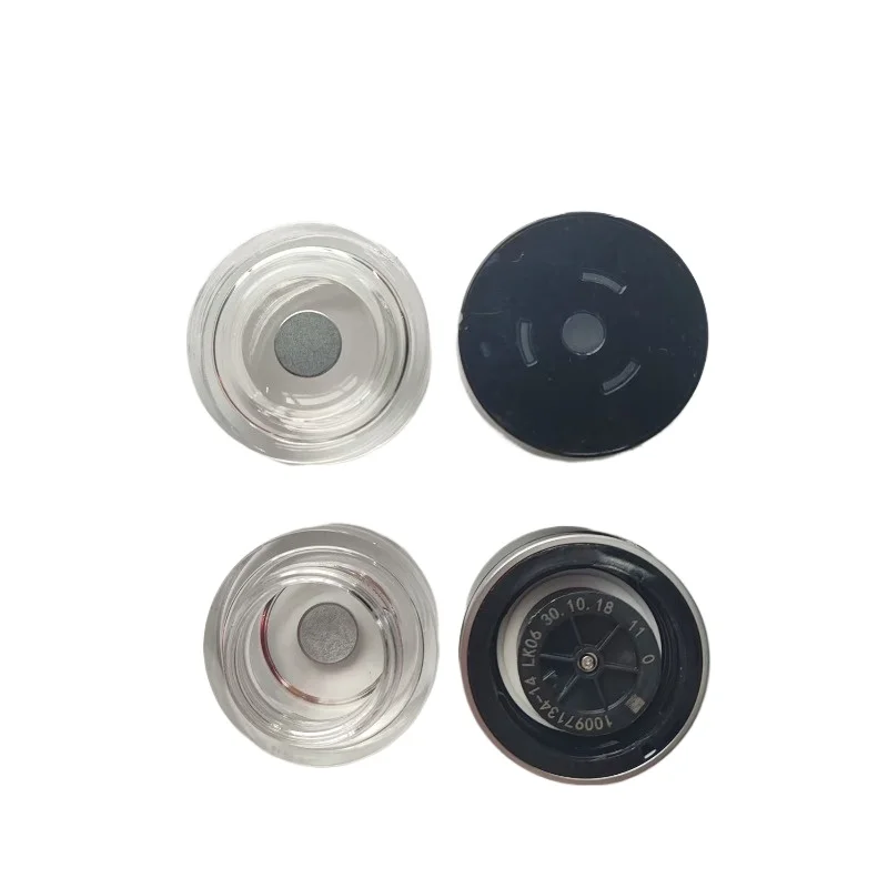 A2228990600 A0008990388 A2388990400 A0008990188 A0008990200 An aromatherapy bottle with a lid for Mercedes Benz