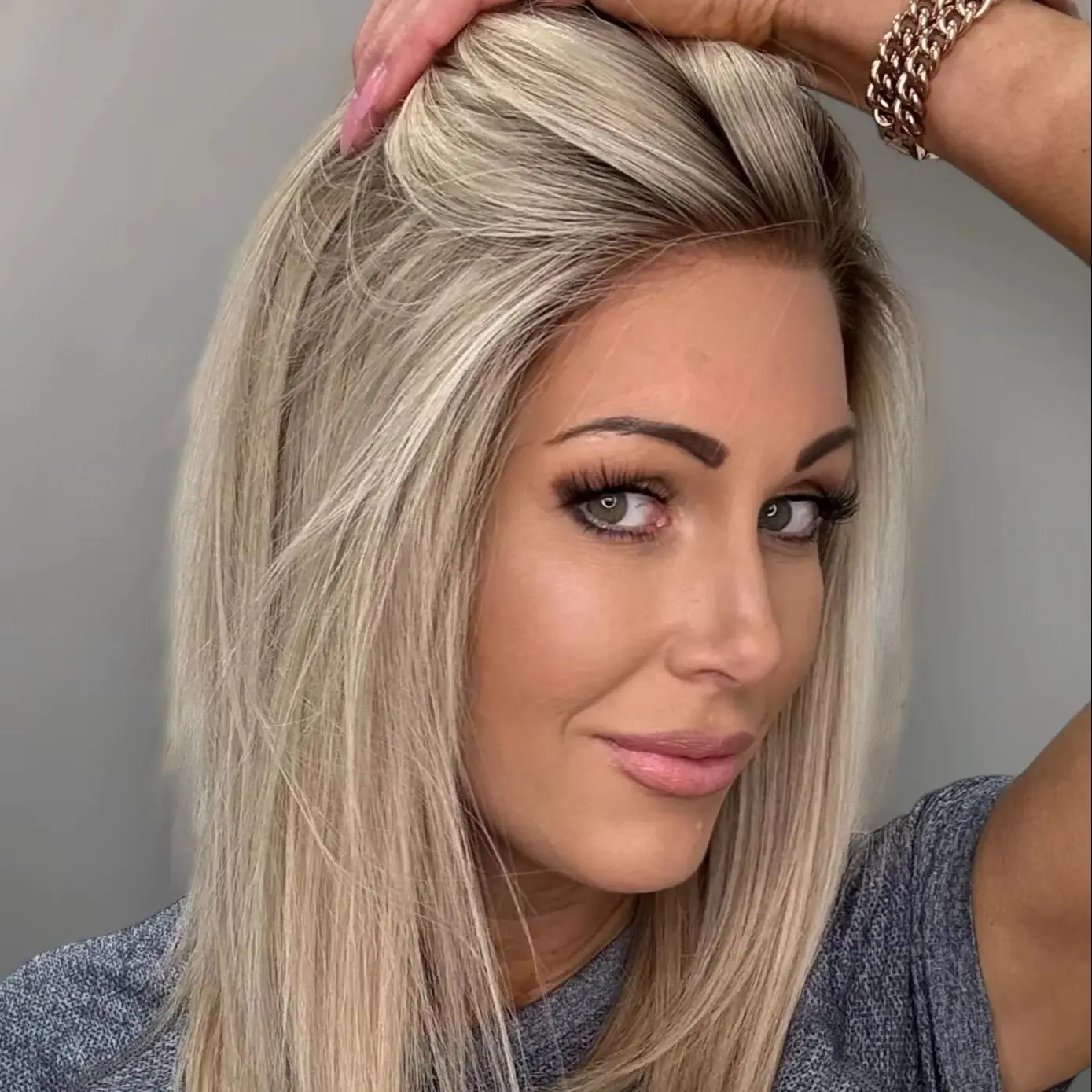 

180% High Density Ash Blonde Synthetic Lace Front Wigs Soft Natural Straight Wig Easy To Wear Preplucked Hairline for Women