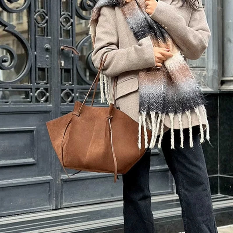 Autumn/winter New Fashion Suede Vintage Shoulder Bag Large Capacity Single Tote Handbag Luxury Trend Female Underarm Bag 2024