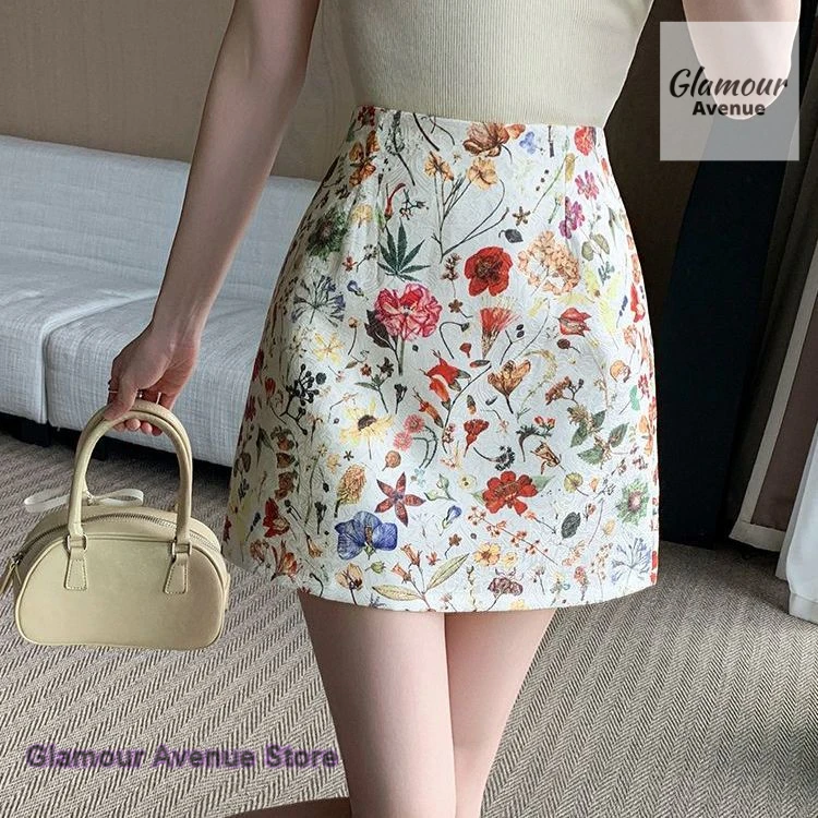 French small fresh floral retro short skirt women spring and summer new fashion high waist slim Joker casual A-bag hip skirt.
