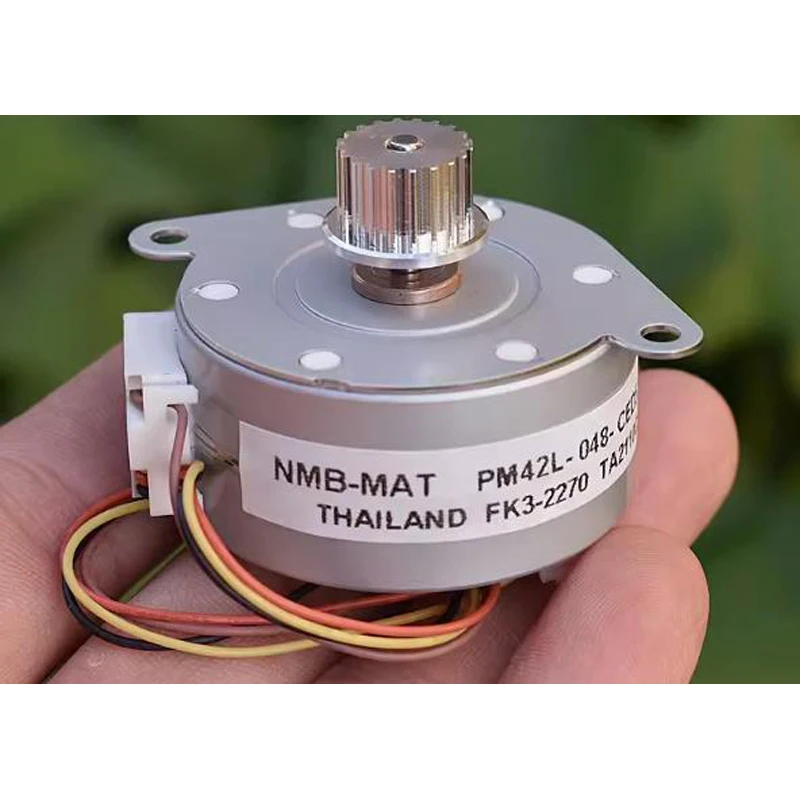 

PM42L-048 NMB 2-phase 4-wire stepper motor 7.5