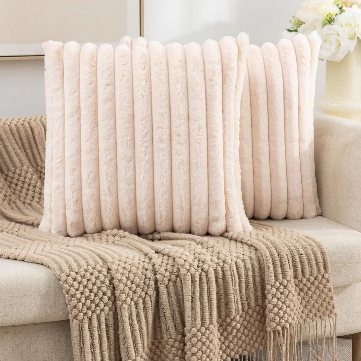 2er-Pack Künstliche Plüsch-Kissenbezüge, Luxuriöse Weiche Gestreifte Dekorative Kissenbezüge, Geeignet für Sofa-Innenräume – Detail 4