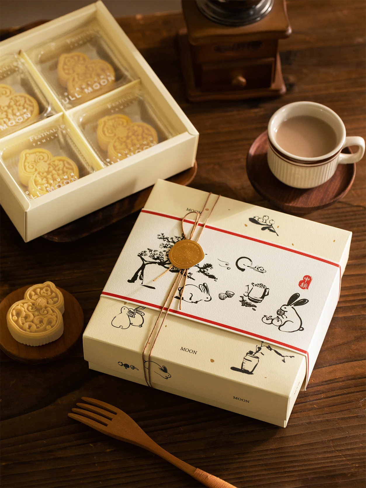 

Handmade 4-Piece Ice Skin Yolk Moon Cookie Box Emp Box Ptting Kitchen Baking DIY Tool Suitable for Baking Teaching And C...