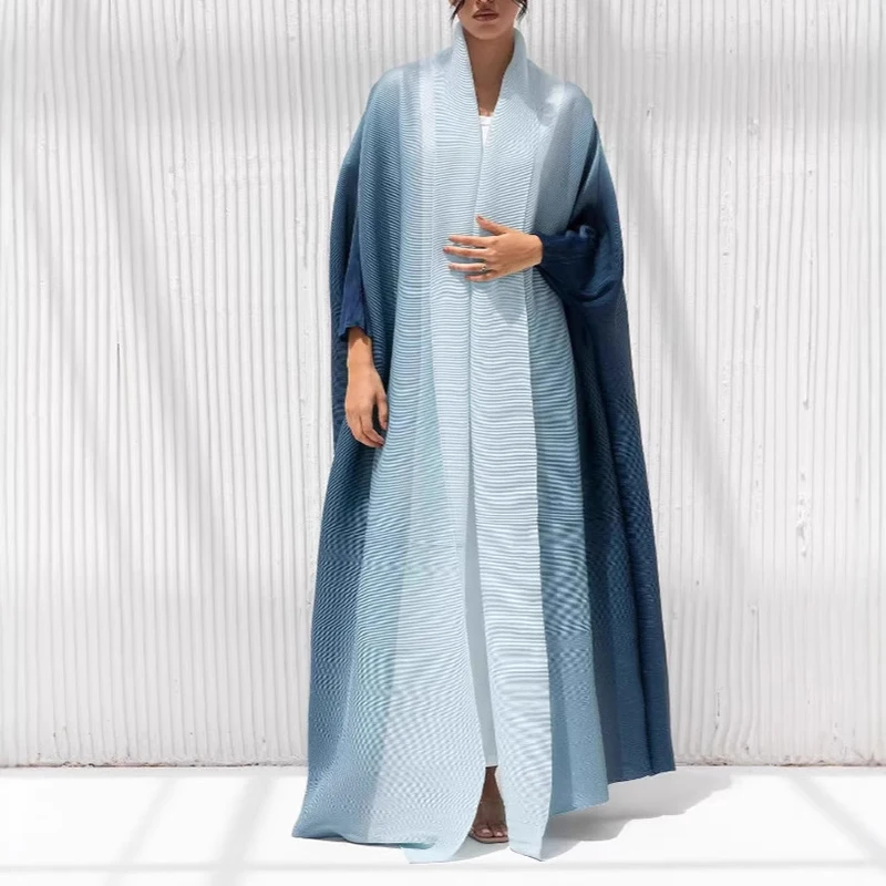 2025 Summer New Fashion Loose Elastic Gradient Colour Long Sleeve Middle East Robe Miyake Chic New Women's Pleated Trench Coat