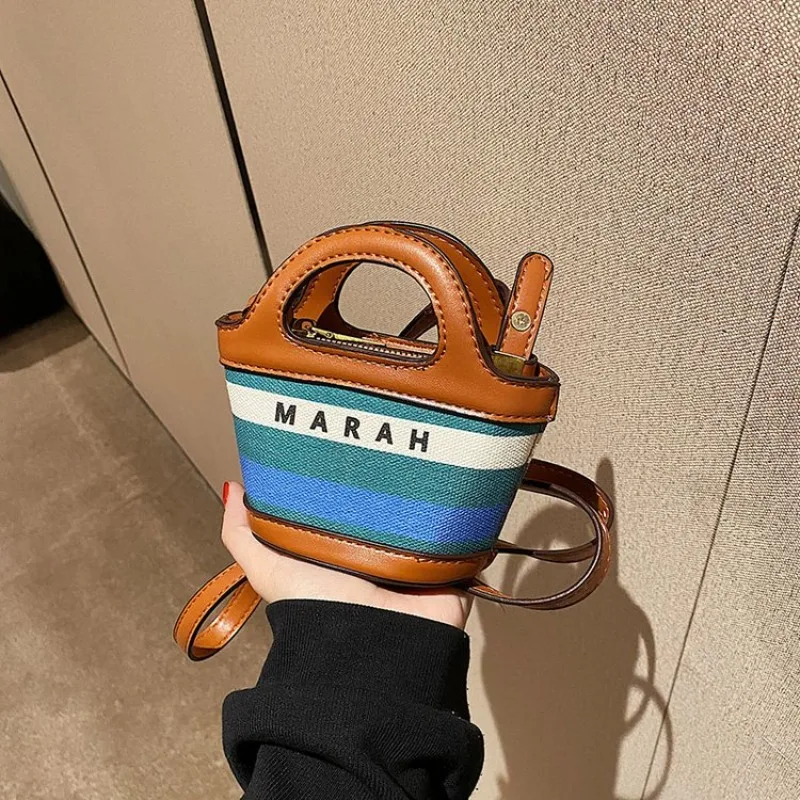 

Commuter Girls' Tote With American Niche Style Philosophy, Artistic Approach For Girlish Occasions And Casual Summer Use