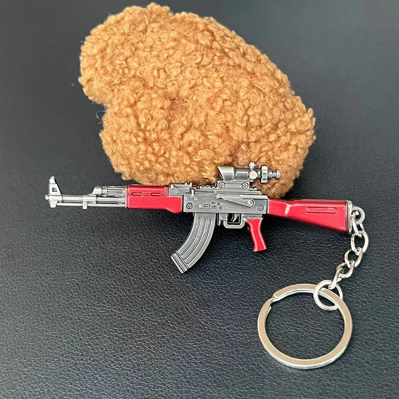 Modelo de pistola de aleación, llavero de coche, joyería, mini juguete de rifle, paquete artesanal, colgante, regalo para niños y niños
