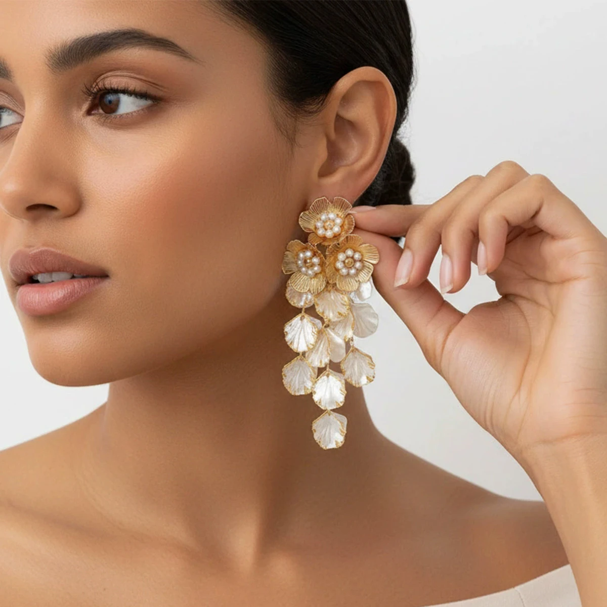 Exaggerated Gold Fl… - image