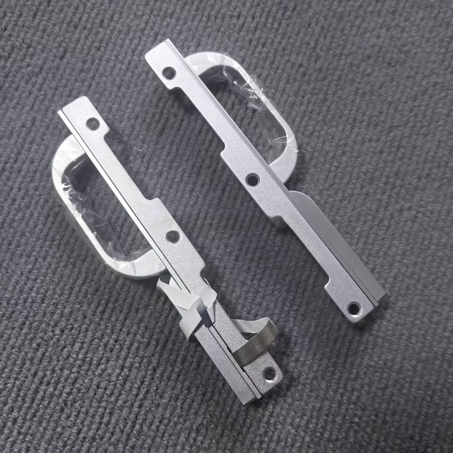 

4U server chassis switch handle with switch jumper wiring