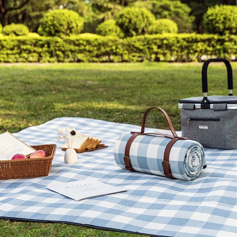 Picnic Blanket Picnic Rug Waterproof Lawn Blanket Tote Portable Indoor Home Blanket Sandproof Beach Mat