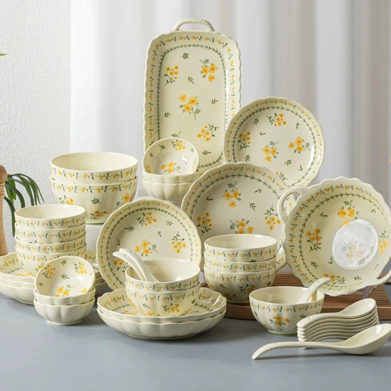 

Modern Aesthetic Dinner Set Plates Full Set Design Italian Elegant Dinner Set Ceramic Designer Bajilla Ceramica Dinnerware