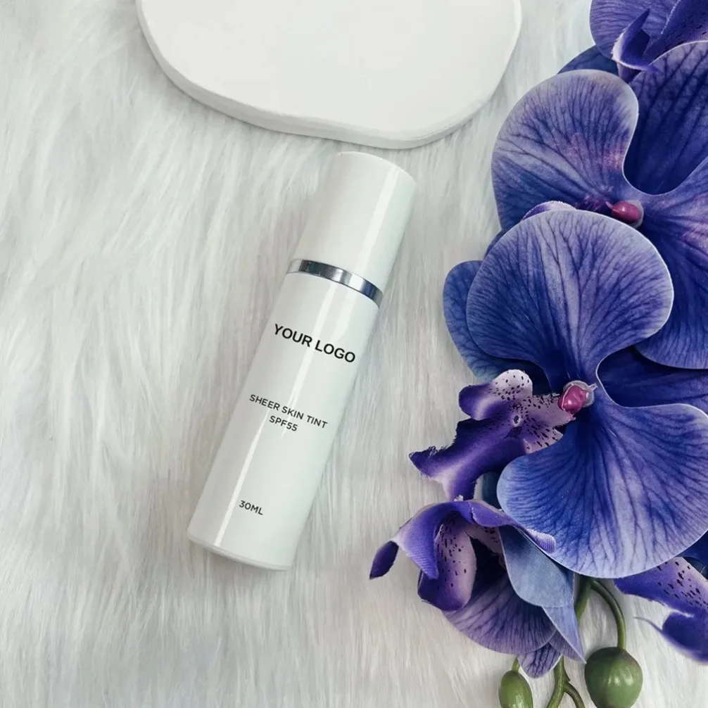 شعار مخصص نباتي خاص 14 لون زجاجة بيضاء SPF55 + كريم حماية للوجه الجسم السيطرة على النفط تبييض الأشعة فوق البنفسجية كريم الشمس ماكياج