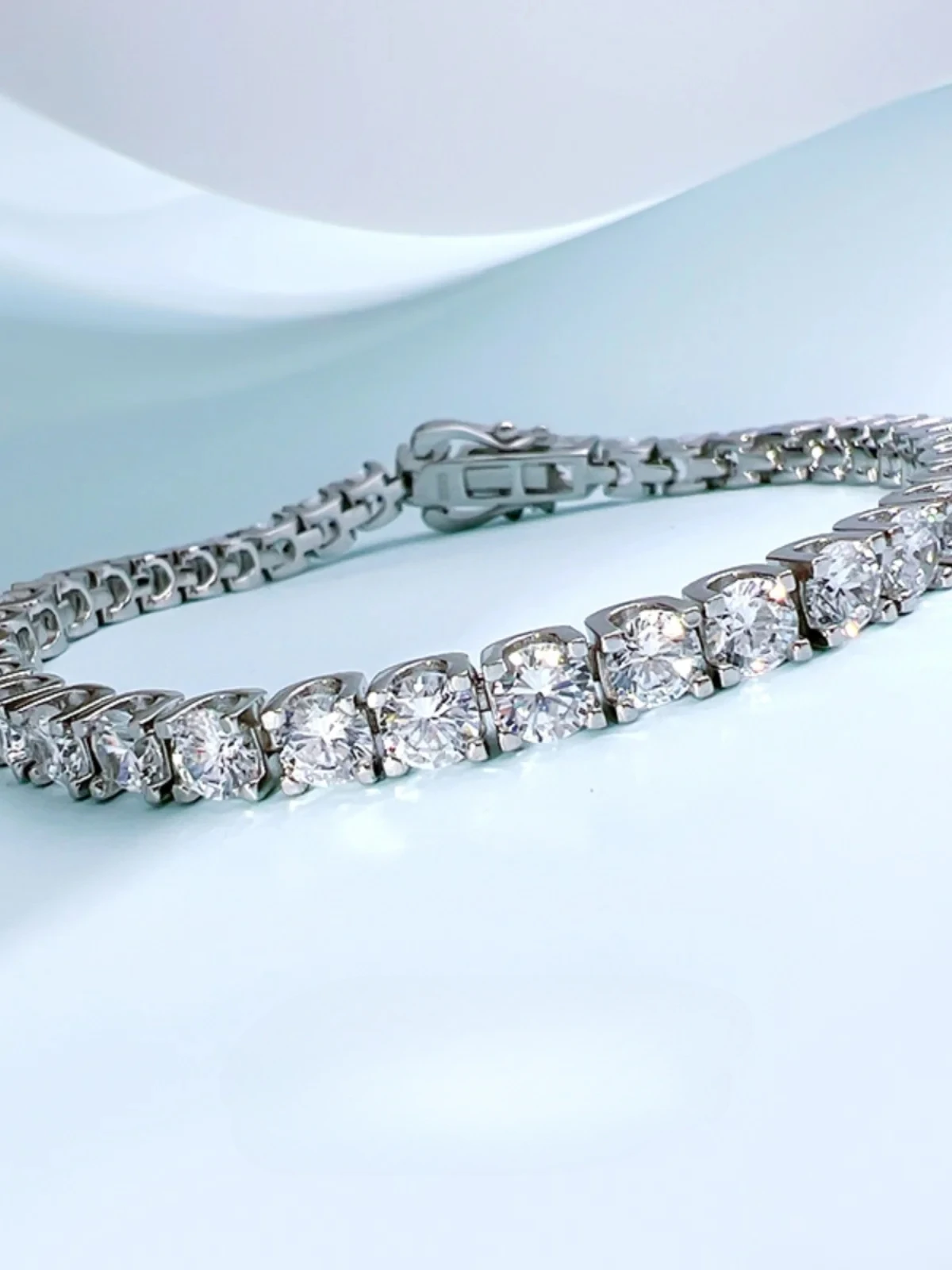 Classic and Popular Bullhead Diamond Bracelet 925 Silver Full Diamond Inlaid Imported High Carbon Diamond Engagement Jewelry