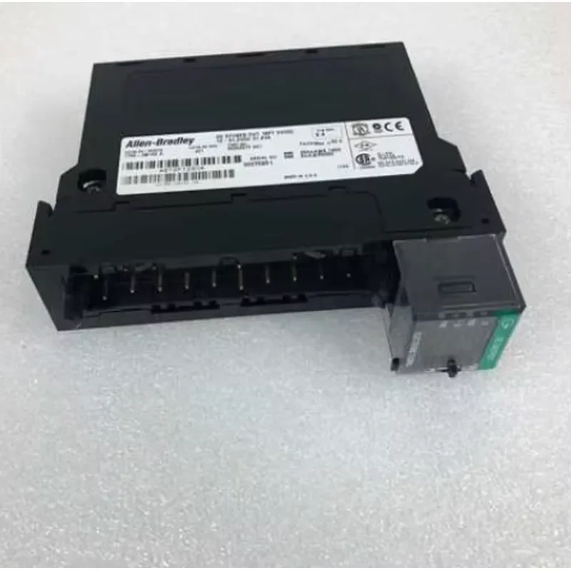 Original Control Module 1756-MO8SE for Industrial Automation Systems High Performance Servo Motion Controller Card