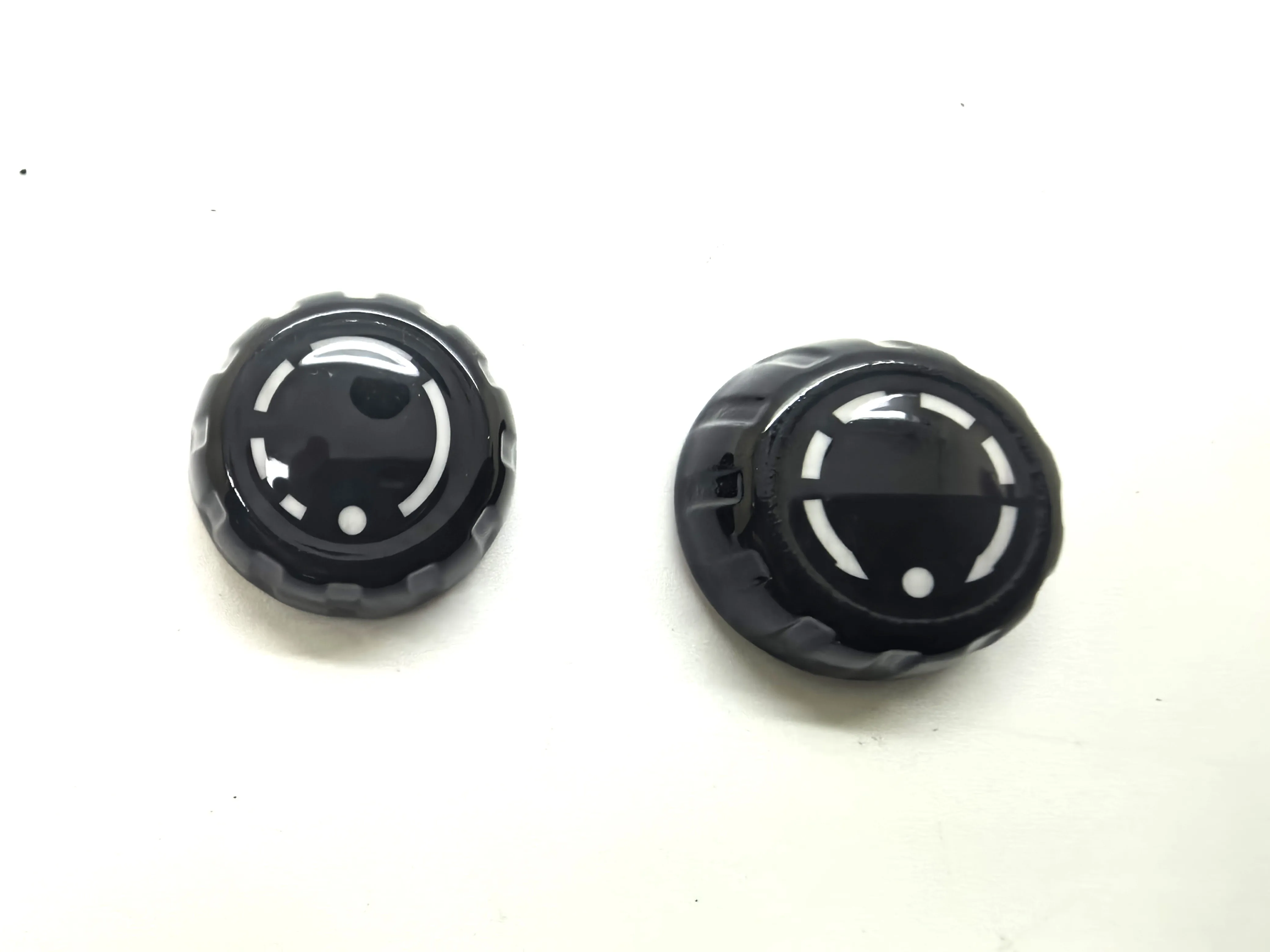 

PCM Radio Replacement Rotary Control Knob Set For Porsche 911 997/Cayman Boxster 987 Part#99764220100A05 99764220200A