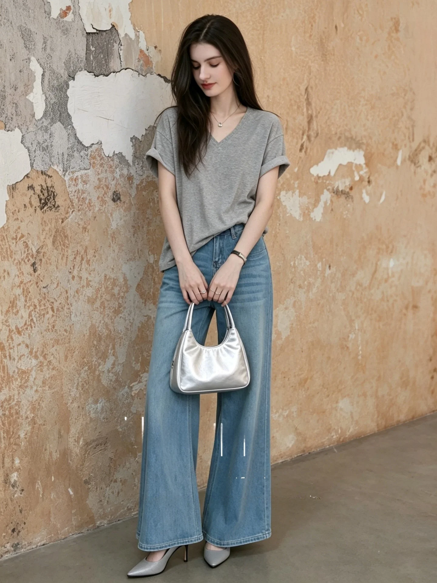 Elegant V-neck Short Sleeve T-shirt Huaappuw Grey Lace Backless Top French Style Cotton Summer New Arrival Women's Fashion