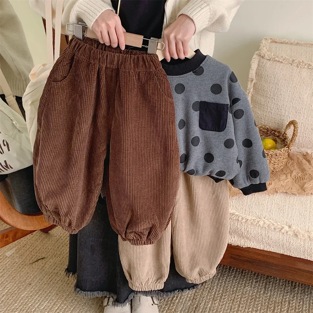 

Новинка 2023, модные детские флисовые брюки в Корейском стиле, детские зимние брюки, утепленные вельветовые брюки для мальчиков на осень и зиму