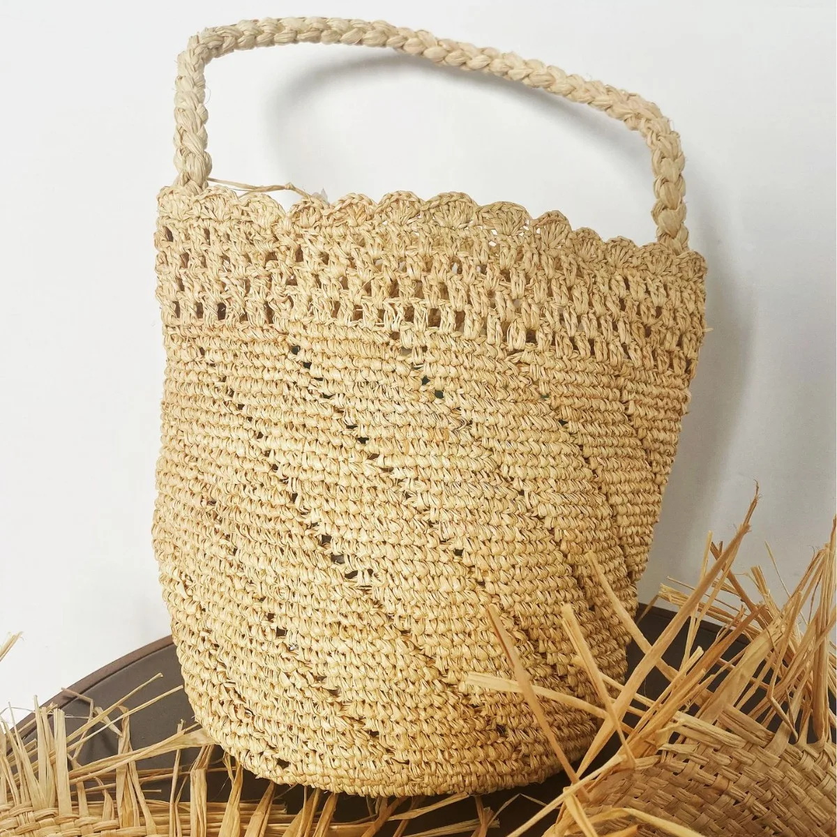 Bohemian Raffia Bucket Bag Summer Woven Straw Bag Handmade Hollow Handbags Designer Shoulder Bags for Women Travel Beach Bags