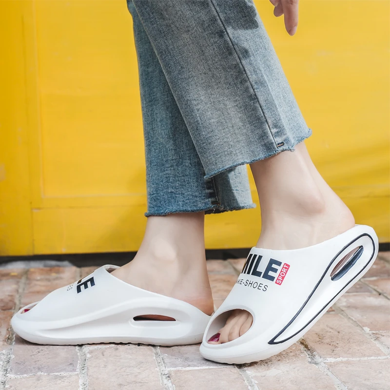 

Women's Slip-On Slippers Eva Soft-Soled Non-Slip Thick-Soled Beach Sandals for Women to Wear Outside and in the Home Bathroom