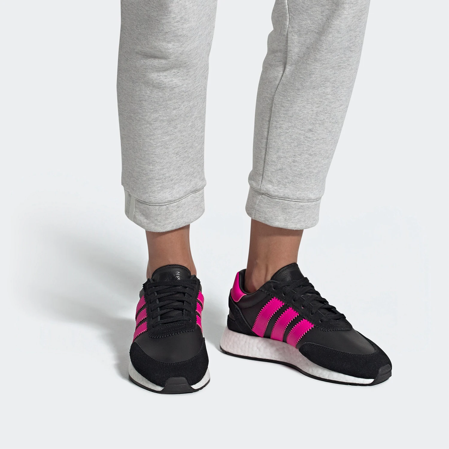 

Adidas genuine New Season Wear-resistant Low-top Sports Casual Women's Shoes G54518