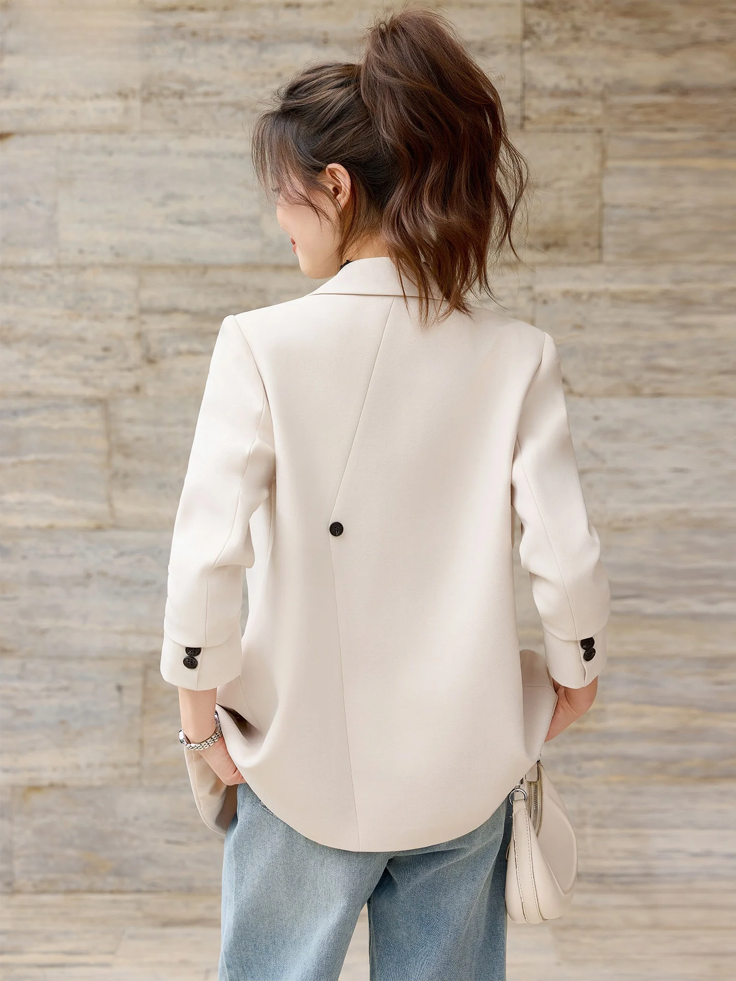 

Muted Beige Women's Suit Jacket Loose Casual Style Polyester Fiber Long Sleeve Single Button Closure Classic Collar Coat
