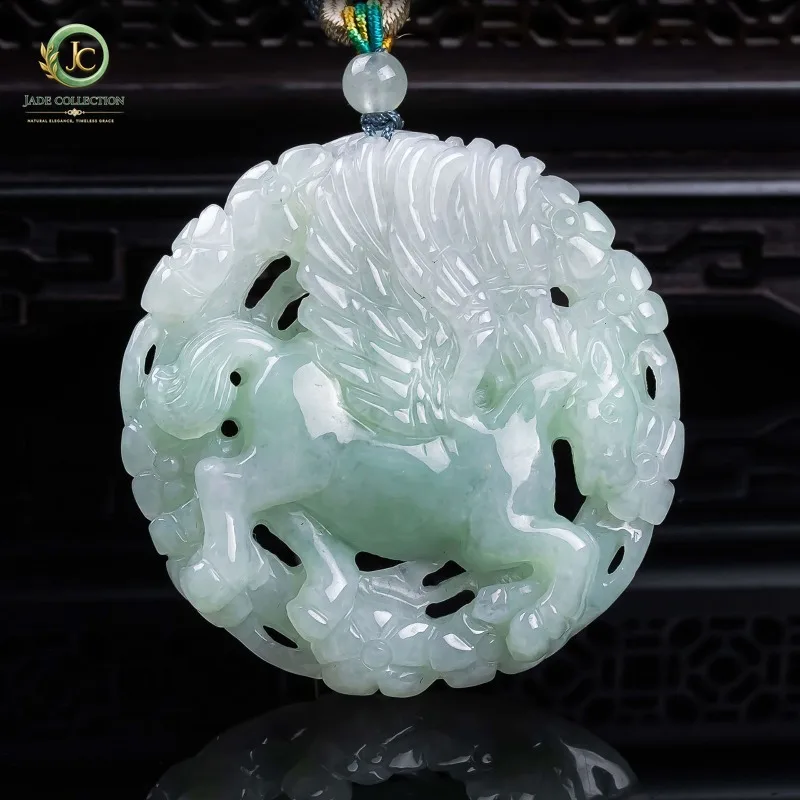 High quality natural A-grade jadeite has arrived successfully thickened with exquisite jade stones, and aged high ice pendants