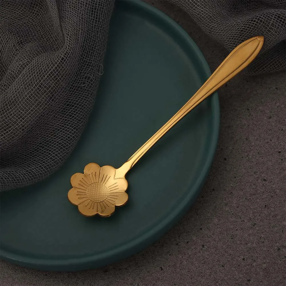 Red Gold Mixing Spoon Bar tools Tableware for Sugar Ice Cream Coffee Dessert Cutlery Set Soup Spoon Flower Spoon Set Teaspoon