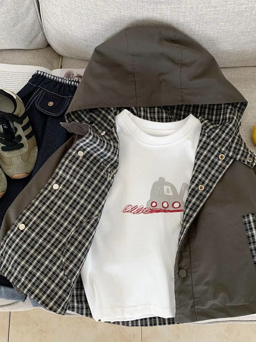Boys' Double-Sided Wear Hooded Plaid Jacket Fashionable Spring Autumn Kids' Clothing Casual Style Long Sleeve Zipper Closure