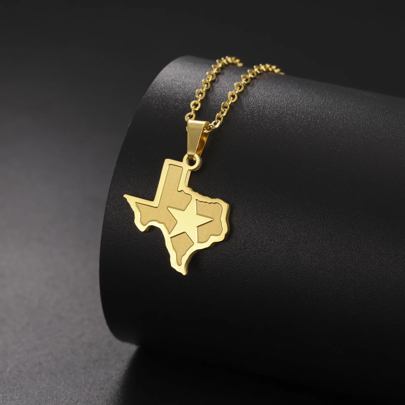Collar con colgante de mapa del estado de Texas, estilo moderno y a la moda, mapa de acero inoxidable con cadena de collar con estrella de cinco puntas como accesorio de regalo.