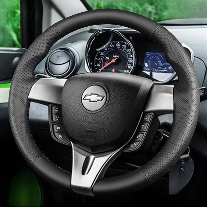 

Для Chevrolet Spark 2011-2015 Spark (RU) 2020-2021 прошитый вручную черный чехол на руль из натуральной кожи